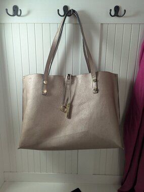 Versatile Calvin Klein reversible tote